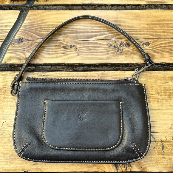 American Eagle Wristlet - Picture 1 of 4